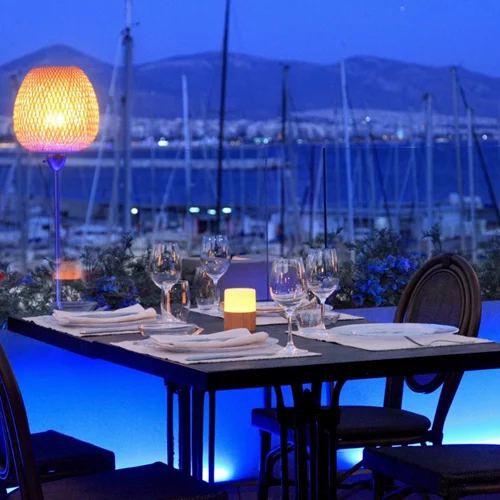 Το καλοκαίρι παίρνει παράταση στο Bites and Wine