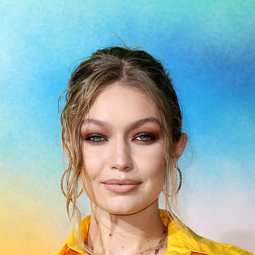 Η Gigi Hadid φόρεσε τα πιο οικονομικά Mango μποτάκια