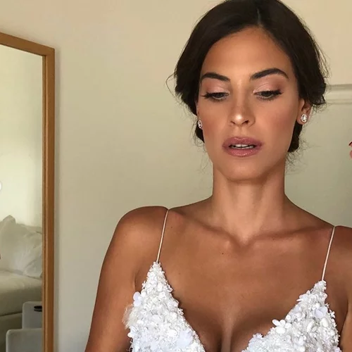 Με αυτά τα προϊόντα θα υιοθετήσεις κι εσύ το ιδανικό νυφικό μακιγιάζ της Χριστίνας Μπόμπα