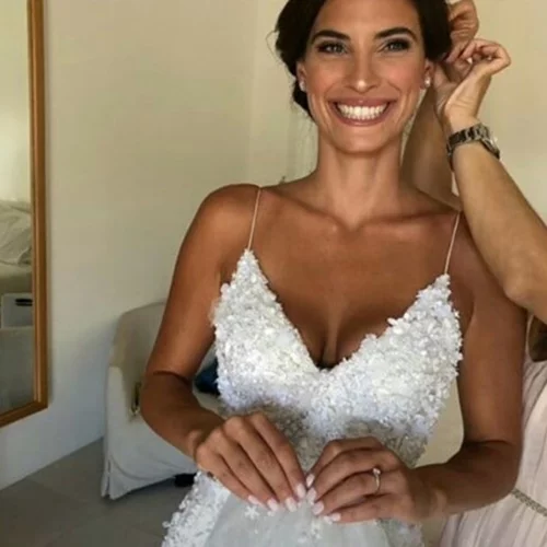 Eidhseis Me 8ema Xristina Mpompa Nyfiko