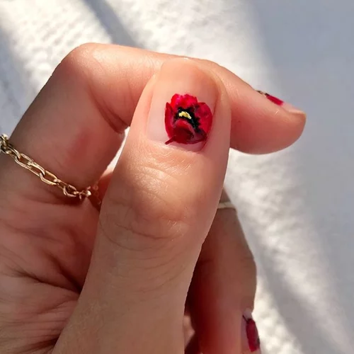 Βρήκαμε το απόλυτο nail crush μας και, πίστεψέ μας, θα γίνει και το δικό σου!