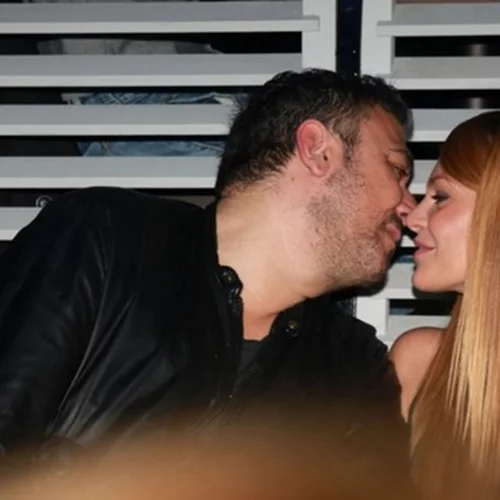 Υβόννη Μπόσνιακ και Αντώνης Ρέμος στις πιο τρυφερές στιγμές που τους έχουμε δει