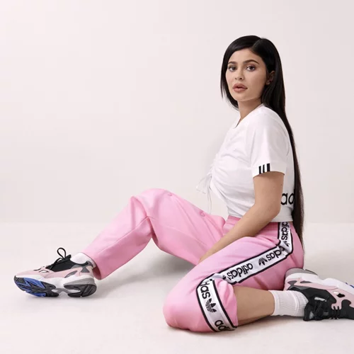 Μόλις ανακαλύψαμε τα πιο in fashion sneakers