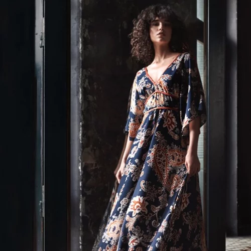 That 1970s vibe! Στη συλλογή της attrattivo θα βρεις όλα όσα χρειάζεσαι για το πιο stylish revival