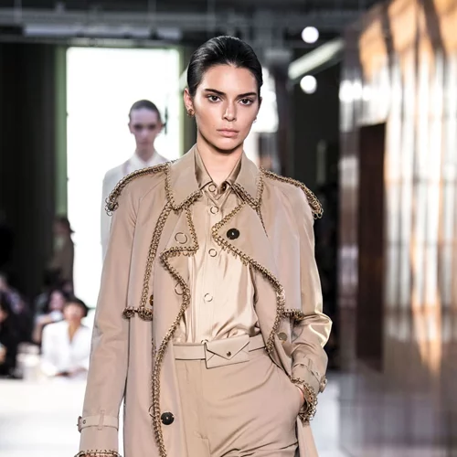 Kendall Jenner | Η επιστροφή της στην πασαρέλα μετά από καιρό