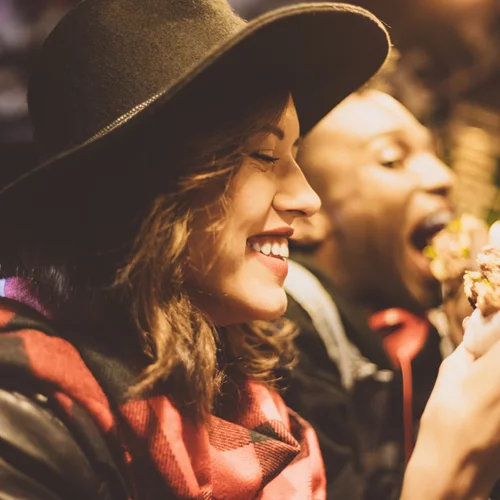 Μήπως τρως πολλές επεξεργασμένες τροφές; Τα 10 σημάδια που δίνουν την απάντηση