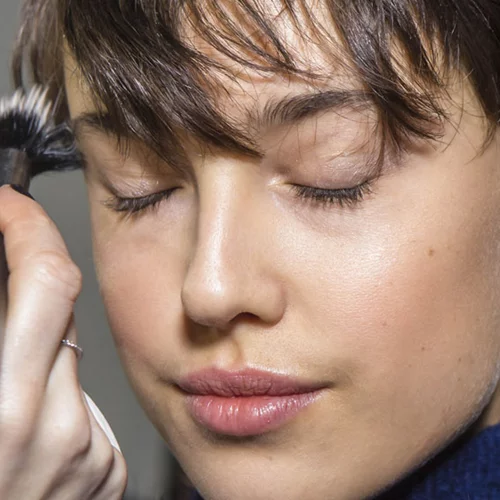 Τα καλύτερα foundations για το λιπαρό δέρμα