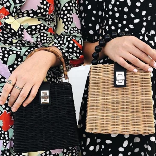 Αν είσαι εθισμένη στα Zara πρέπει να ακολουθήσεις αυτούς τους τρεις λογαριασμούς στο Instagram