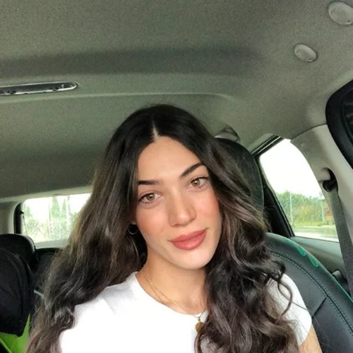 Ήβη Αδάμου | Χαλαρές στιγμές με φίλους χωρίς την κόρη της