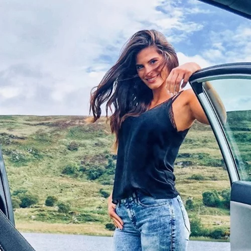 Χριστίνα Μπόμπα | Κάνει "Kiki challenge" στο μήνα του μέλιτος!