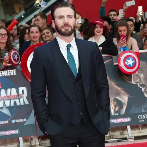 Χαμός στο Instagram με τον Chris Evans – Ο "Captain America" δημοσίευσε ολόγυμνη φωτογραφία του