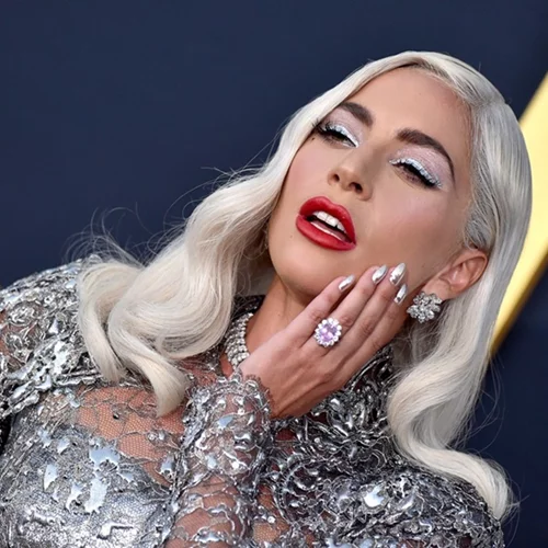 Η κομψή εμφάνιση της Lady Gaga στο Καπιτώλιο