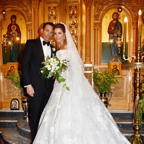 Maria Menounos | Δες τη να "τα σπάει" στην δεξίωση του γάμου της