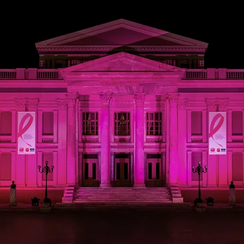It's #TimeToEndBreastCancer: Το Ολυμπίειο και η Πύλη του Αδριανού γίνονται ροζ!