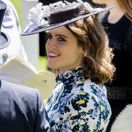 Πριγκίπισσα Ευγενία | Η πρώτη δημόσια εμφάνισή της μετά την ανακοίνωση της εγκυμοσύνης της