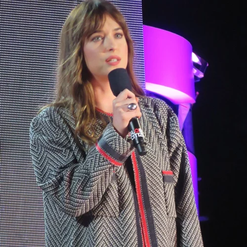 Dakota Johnson | Κι όμως αποκάλυψε τον αριθμό τηλεφώνου της