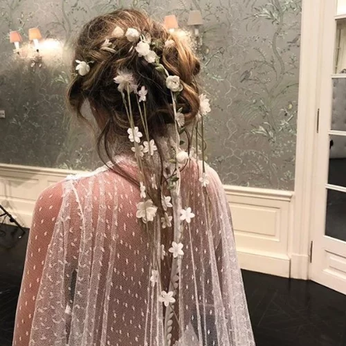 Το νυφικό beauty look της Αθηνάς Οικονομάκου: Οι λεπτομέρειες και τα δικά μας σχόλια