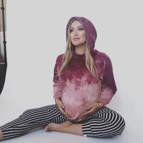 H Hilary Duff γέννησε και ήδη μοιράστηκε την πρώτη φωτογραφία της κόρης της!