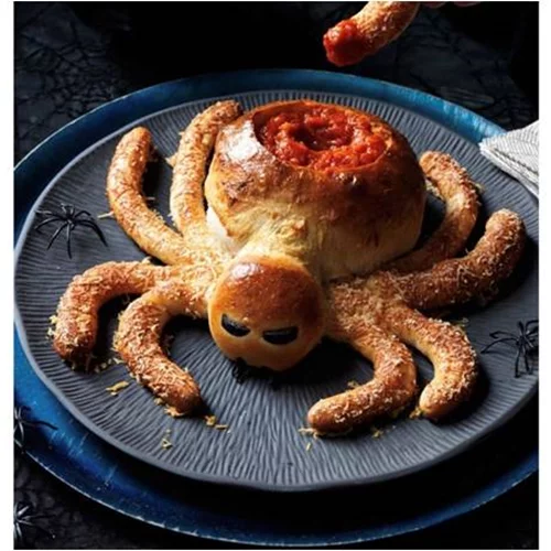 Halloween 2018 | Οι celebrities που έδωσαν το παρών στο πάρτι της Cindy Crawford