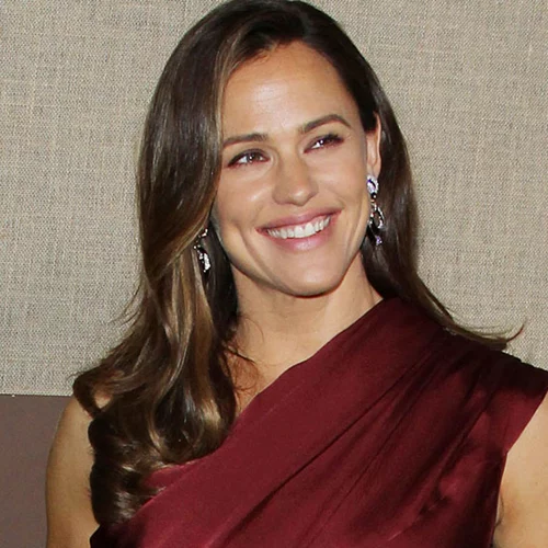 H Jennifer Garner λέει πως διατηρεί φιλική σχέση με τον Affleck για χάρη των παιδιών