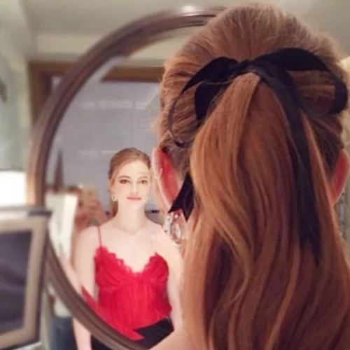 Τα 2 πιο εύκολα μα και υπέροχα χτενίσματα για να κάνεις το ΣΚ