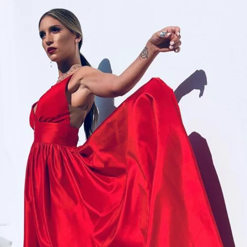 Αθηνά Οικονομάκου: Οι πρώτες εικόνες με το νυφικό