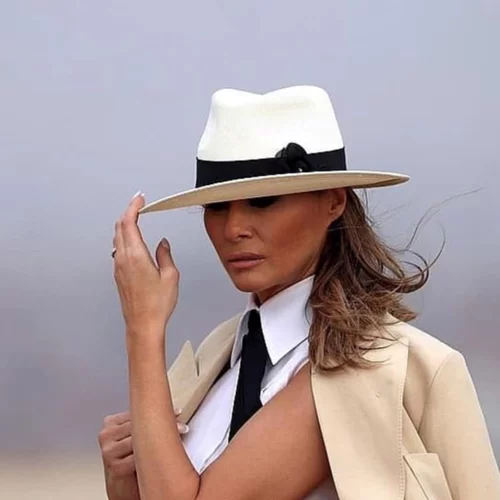 Η εμφάνιση της Melania Trump στην Αίγυπτο είναι ξεκάθαρα #stylegoals
