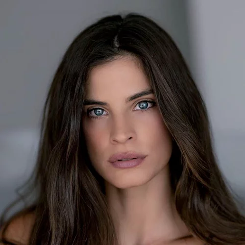 Η Χριστίνα Μπόμπα μόλις φόρεσε τον συνδυασμό που έχουμε φορέσει όλες