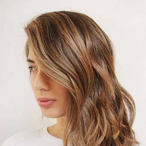 Καραμελέ ανταύγειες: Να τι θα κάνεις στα μαλλιά σου αν είσαι καστανή!