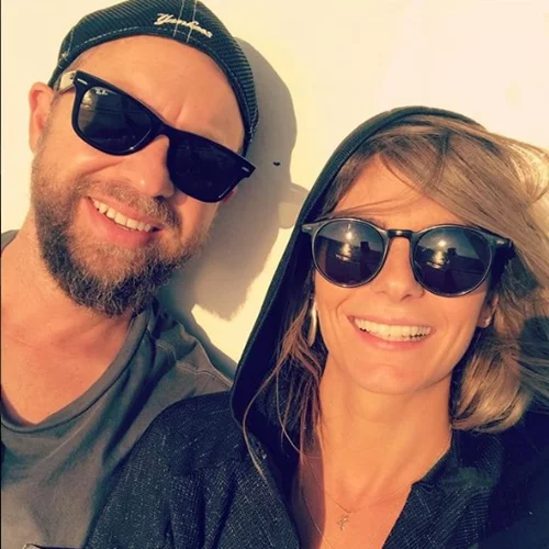 Γιάννης Βαρδής - Νατάσα Σκαφίδα | Έφεραν κιόλας τα Χριστούγεννα στο σπίτι τους!