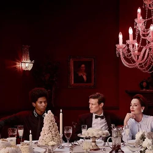 Τα εκκεντρικά Χριστούγεννα του οίκου Burberry: η καμπάνια ολοκληρώθηκε