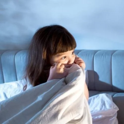 Πόσο βλαβερά είναι τα παραμύθια με κακούς λύκους και μητριές