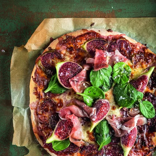 Άκης Πετρετζίκης | Το καινούριο τεύχος του περιοδικού του μόλις κυκλοφόρησε! Πώς μπορείς να το κερδίσεις; (Αποτελέσματα)