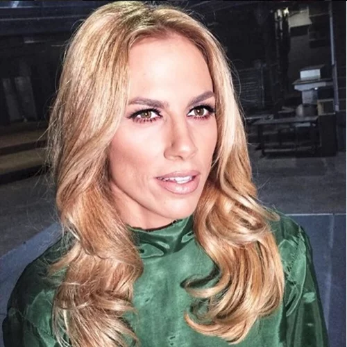 Ντορέττα Παπαδημητρίου | Μας συστήνει την μαμά και την αδερφή της