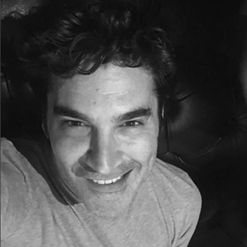 Χριστόφορος Παπακαλιάτης | Φωτογράφισε την Αθήνα χιονισμένη