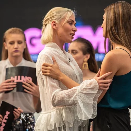 GNTM Tweets | Η αποχώρησή της Μικαέλας & η δοκιμασία της Ζενεβιέβ