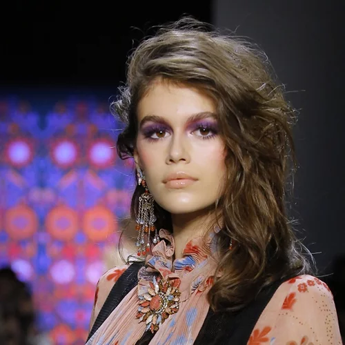 Ποια Ελληνίδα celebrity μεταμορφώθηκε σε Kaia Gerber;