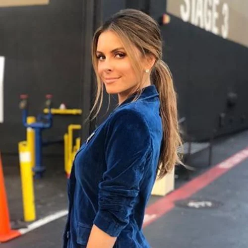 Maria Menounos | Φόρεσε το πιο χριστουγεννιάτικο outfit σε φιλανθρωπική εκδήλωση