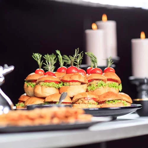 To Celebration Box της Aria Fine Catering ντύνεται χριστουγεννιάτικα! (ΑΠΟΤΕΛΕΣΜΑΤΑ)