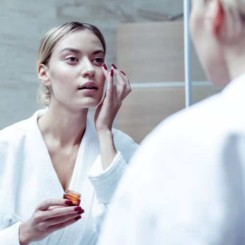 Κρέμες προσώπου που δεν έχουν αποτέλεσμα; Τι κάνεις λάθος και δεν πετυχαίνεις αυτό που θες;