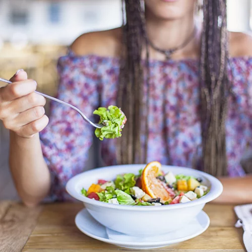 Θέλεις να μειώσεις την ποσότητα των γευμάτων; 5 έξυπνα και εύκολα tricks για να τρως λιγότερο