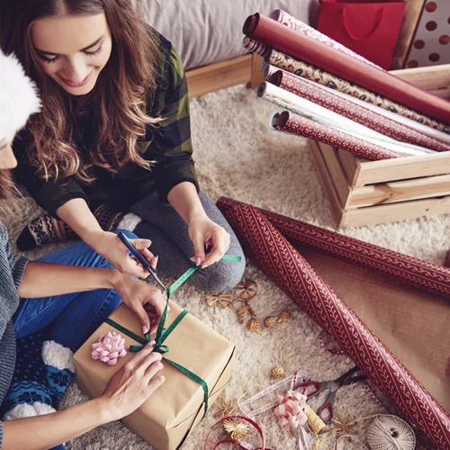 Χριστούγεννα 2018 | Πώς να μείνεις εντός budget χωρίς να νιώθεις FOMO