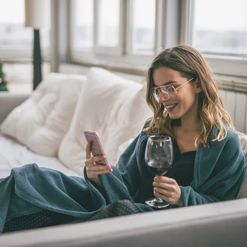 Φαντάζεσαι πώς συνδέεται η δύναμη του κρασιού με την αντιγήρανση;