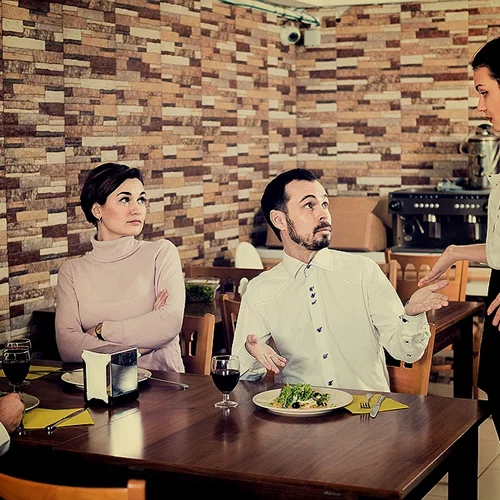 Πως θα καταλάβεις ότι επέλεξες ένα πραγματικά κακό εστιατόριο