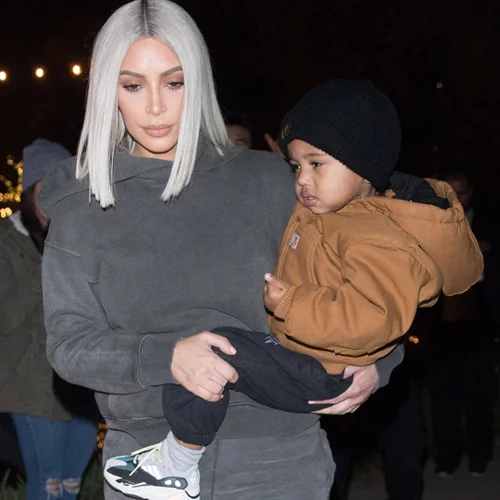 Saint West | Οι ευχές της οικογένειας στο γιο της Kim Kardashian