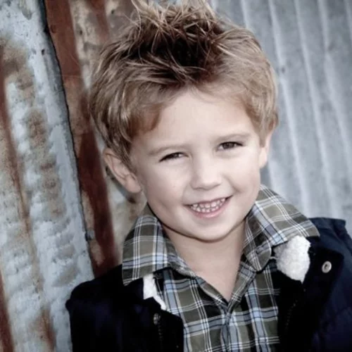 Τα αγόρια βλέπουν, ακούνε και σκέφτονται διαφορετικά από τα κορίτσια