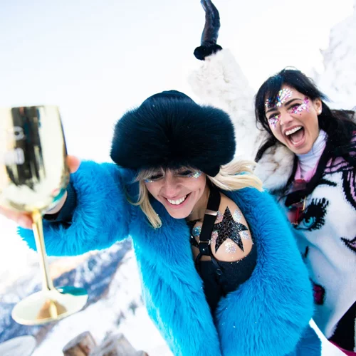 Το κορυφαίο πάρτι της χρονιάς μόλις έγινε στο χιονοδρομικό κέντρο Cortina