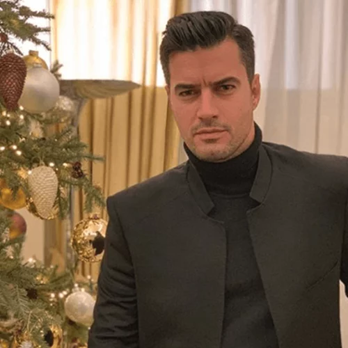 Γιάννης Τσιμιτσέλης | Δημοσίευσε την πρώτη κοινή φωτογραφία με την Κατερίνα Γερονικολού