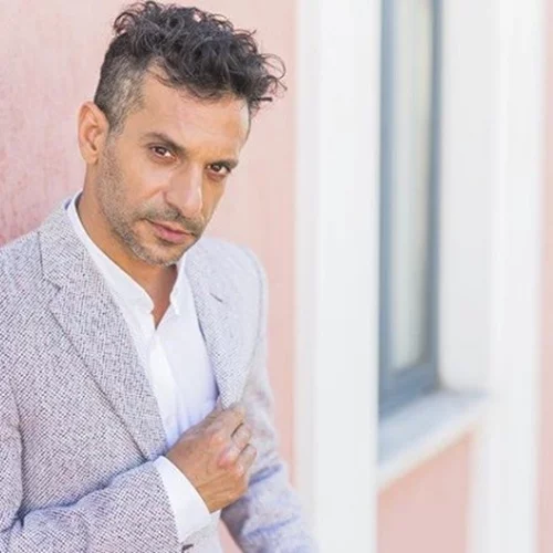 Γιώργος Χρανιώτης | Κάνει γυμναστική χωρίς μπλούζα στο κρύο και ρίχνει το Instagram