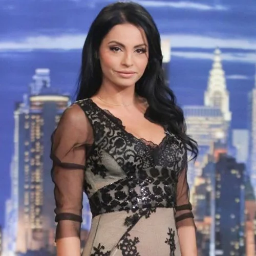 Δήμητρα Αλεξανδράκη | Αλλάζει στάση απέναντι στην Ιωάννα Μπέλλα